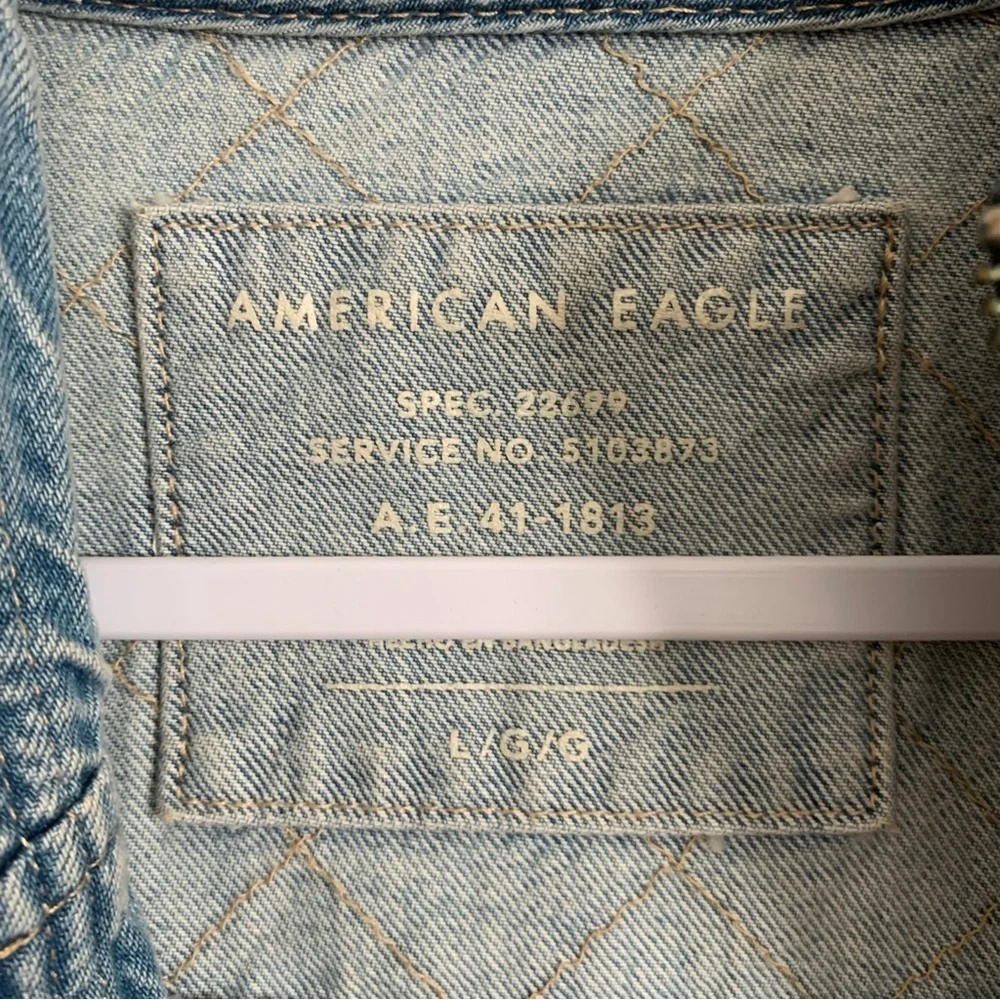 American Eagle women’s blue full zip hooded denim jacket L